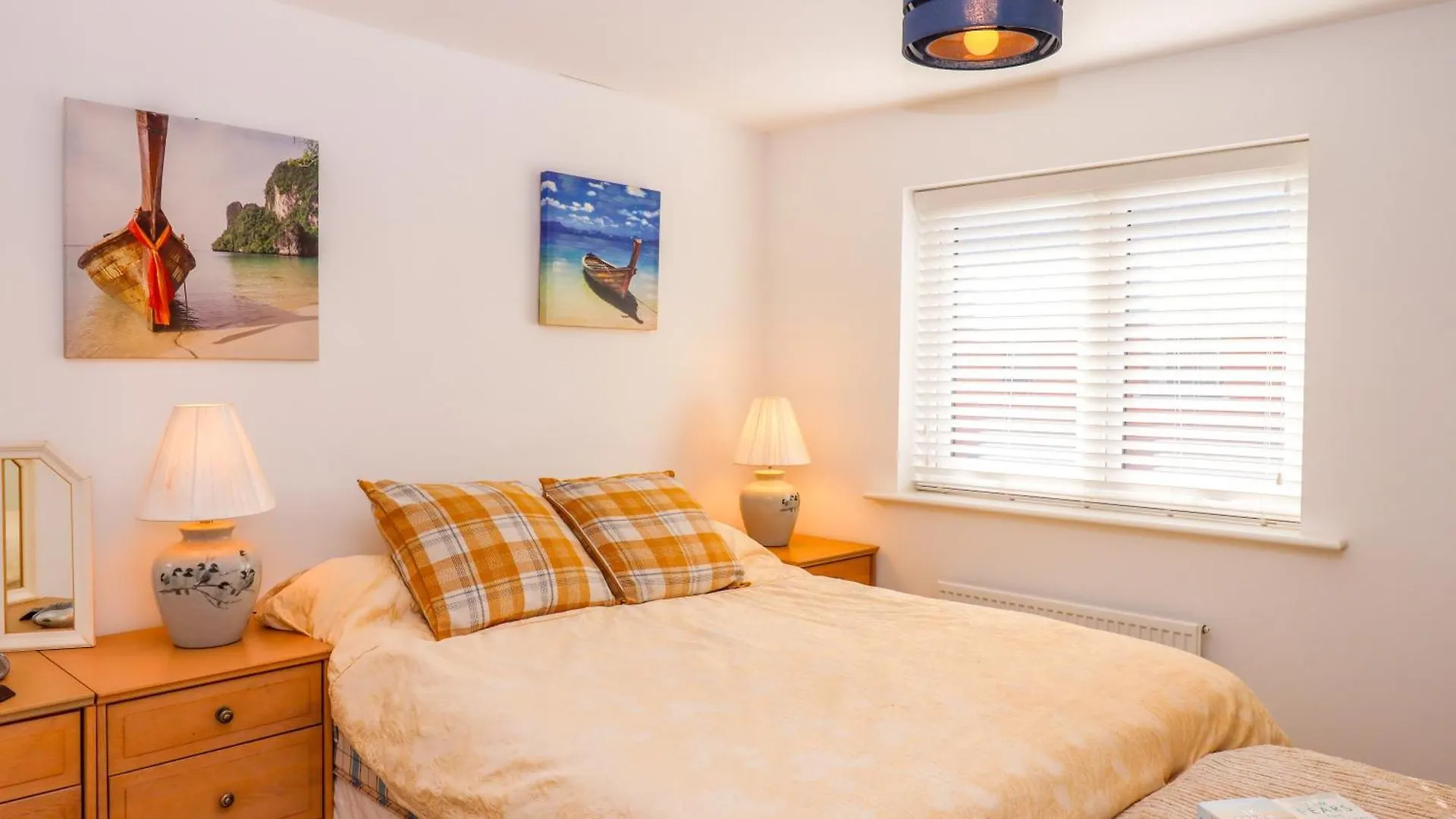20 Marine Drive Villa Exeter 0*,  United Kingdom