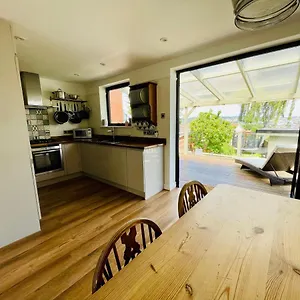 Holiday home Detached House In With Stunning View, Exeter